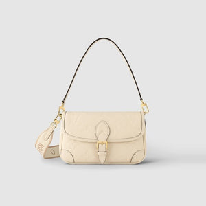 루이비통 다이앤 사첼백 크림 M46388