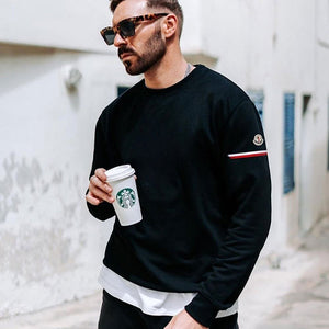 [국내배송/당일출고] 몽클레어 암밴드 로고 맨투맨 블랙