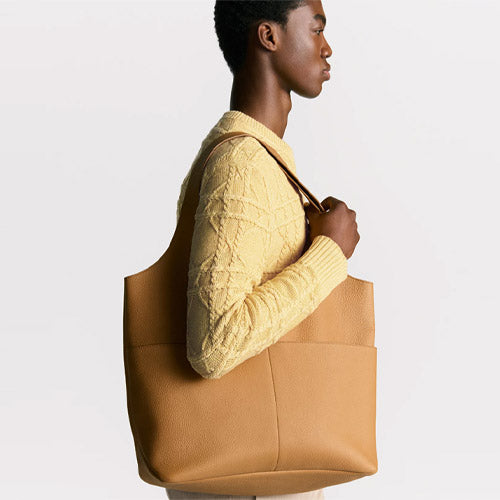 디올 아이콘 가죽 프리베 토트백 브라운