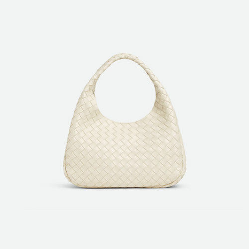 보테가베네타 캄파나 미디움 백 씨 솔트 (이영애 착용)