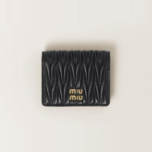 미우미우 마테라쎄 나파 가죽 반지갑 블랙 5MV204