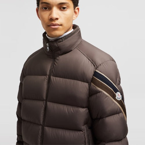 몽클레어 솔라얀 쇼트 다운 재킷 2color