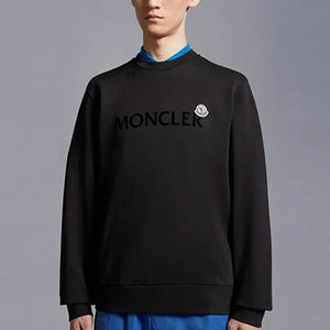 [국내배송] 몽클레어 체스트 로고 패치 스웨트셔츠 블랙