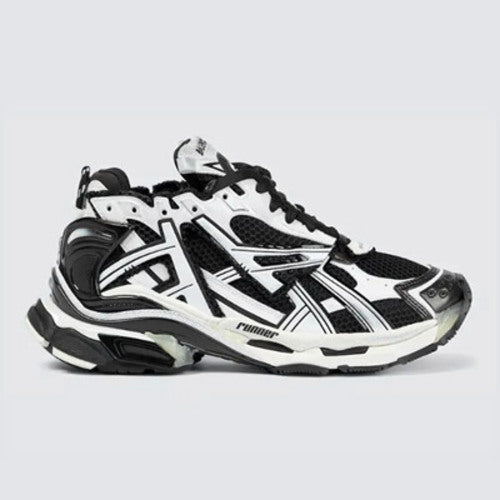 발렌시아가 러너 스니커즈 블랙 화이트 (송민호 착용)