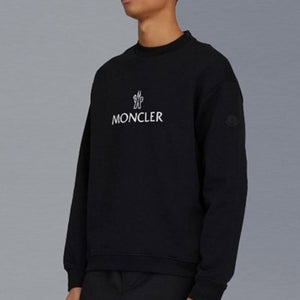 [국내배송] 몽클레어 로고 프린트 스웨트셔츠 2color