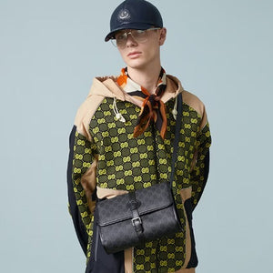 구찌 인터로킹G GG 메신저백 블랙 745679