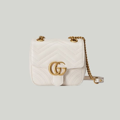 구찌 GG 마몬트 마틀라쎄 미니 숄더백 화이트 739682