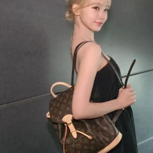루이비통 모노그램 몽수리 PM 백팩 M11198 (김채원,고민시 착용)