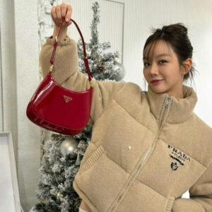프라다 클레오 페이턴트 가죽 숄더백 레드 1BC169 (혜리,카리나 착용)