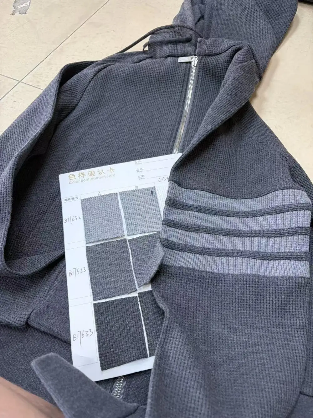 톰브라운 래글런 슬리브 사선 후드 판매 제품 실사