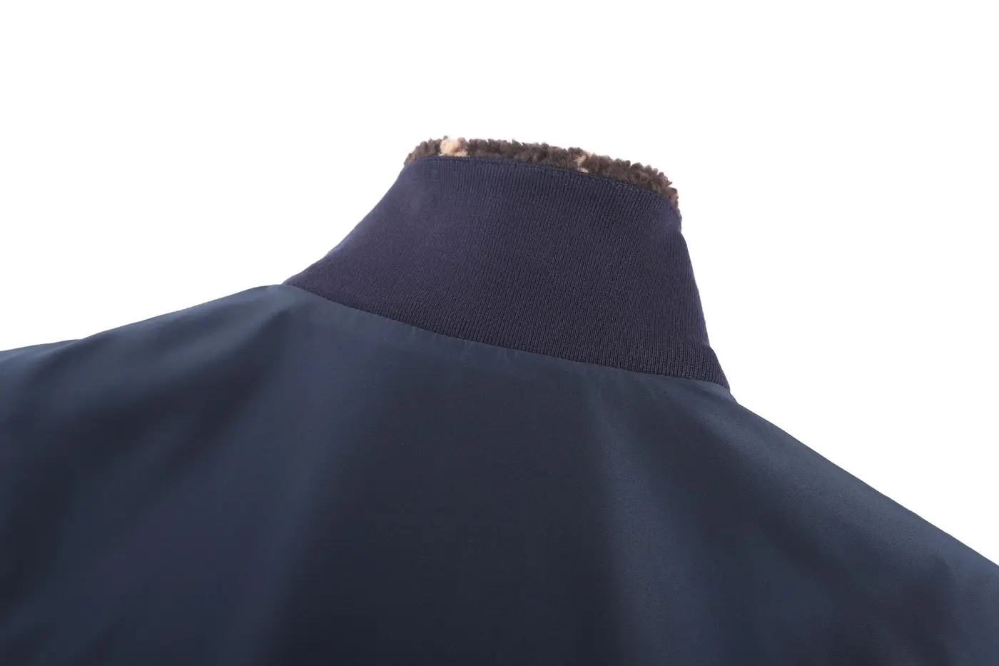 루이비통 모노그램 리버서블 플리스 블루종 1AKM2R 판매 제품 실사