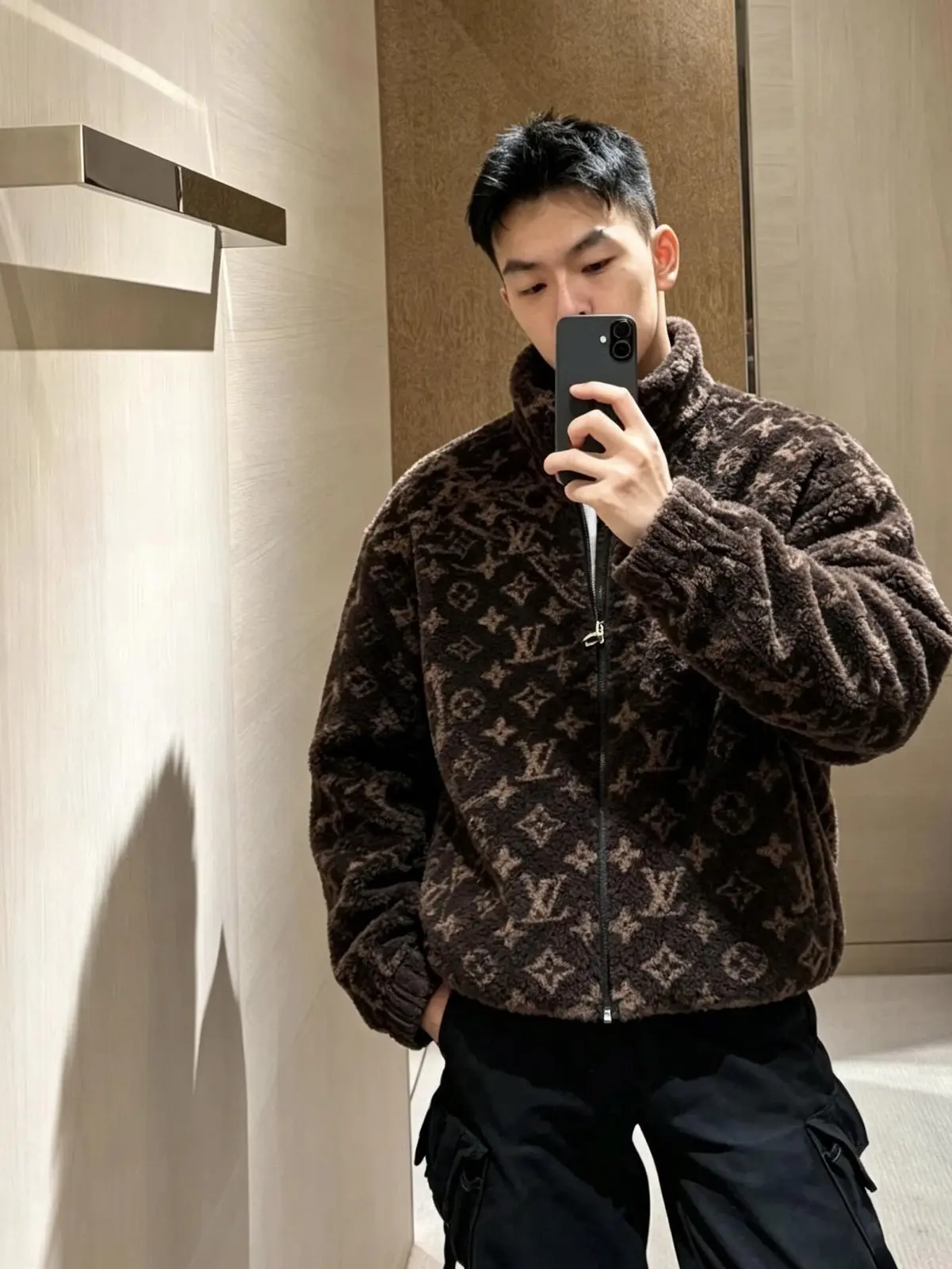 루이비통 모노그램 리버서블 플리스 블루종 1AKM2R