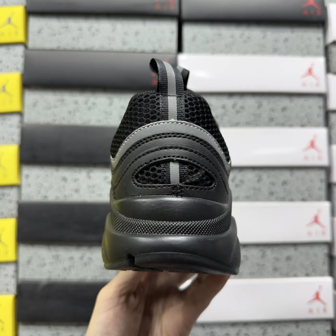 디올 B22 스니커즈 블랙 판매 제품 실사